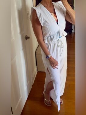 White two piece medium pants set with Side Slits for cover up or on it's own!